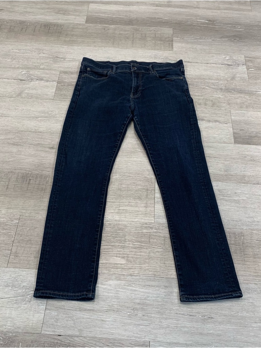 Lucky Brand Men's Dark Indigo Straight Jeans